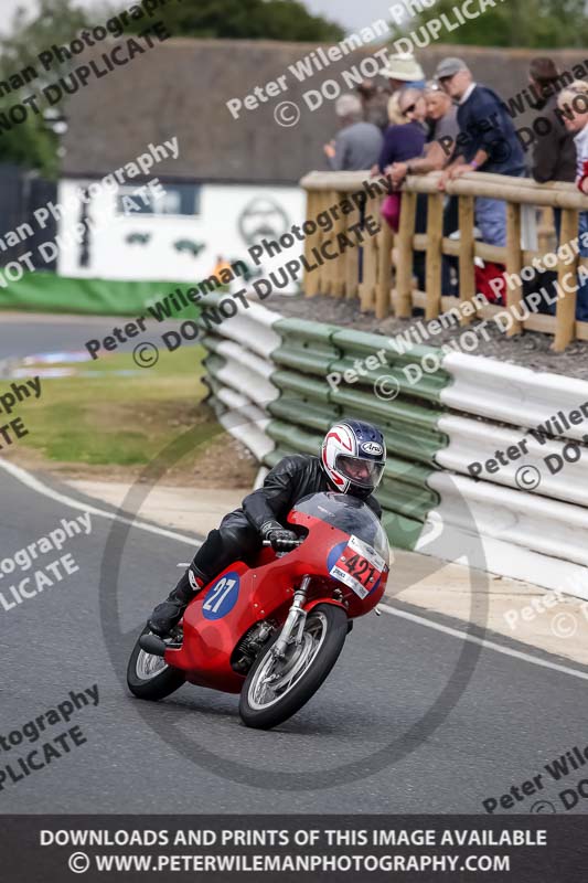 Vintage motorcycle club;eventdigitalimages;mallory park;mallory park trackday photographs;no limits trackdays;peter wileman photography;trackday digital images;trackday photos;vmcc festival 1000 bikes photographs